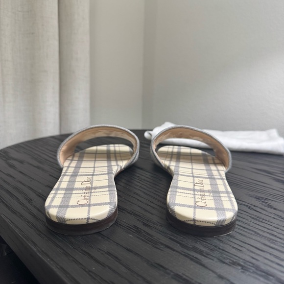 Christian Dior Dway Slide Sandal Embroidered Logo Gray 37.5 - Picture 7 of 9